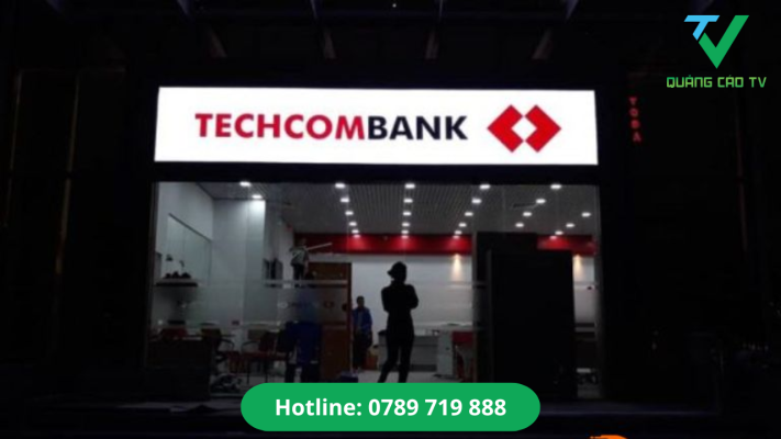 Các yếu tố ảnh hưởng đến độ bền của biển bạt hộp đèn