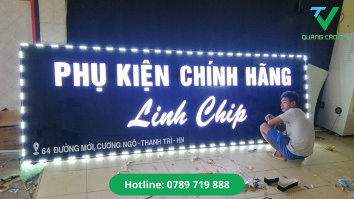Biển alu chữ nổi mica phát sáng viền