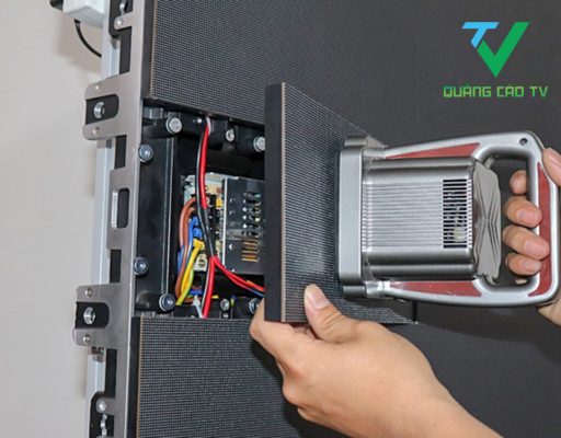 Tại sao phải bảo trì và vệ sinh màn hình LED định kỳ?